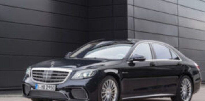 Chauffeurs Sheffield to Manchester Airpot,